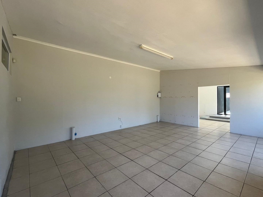 To Let 1 Bedroom Property for Rent in Walmer Eastern Cape
